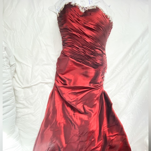 NWOT Sean Collection X•Press FORMAL Dress BURGUNDY BEADED SILVER LIKE CRYSTALS - Picture 7 of 8